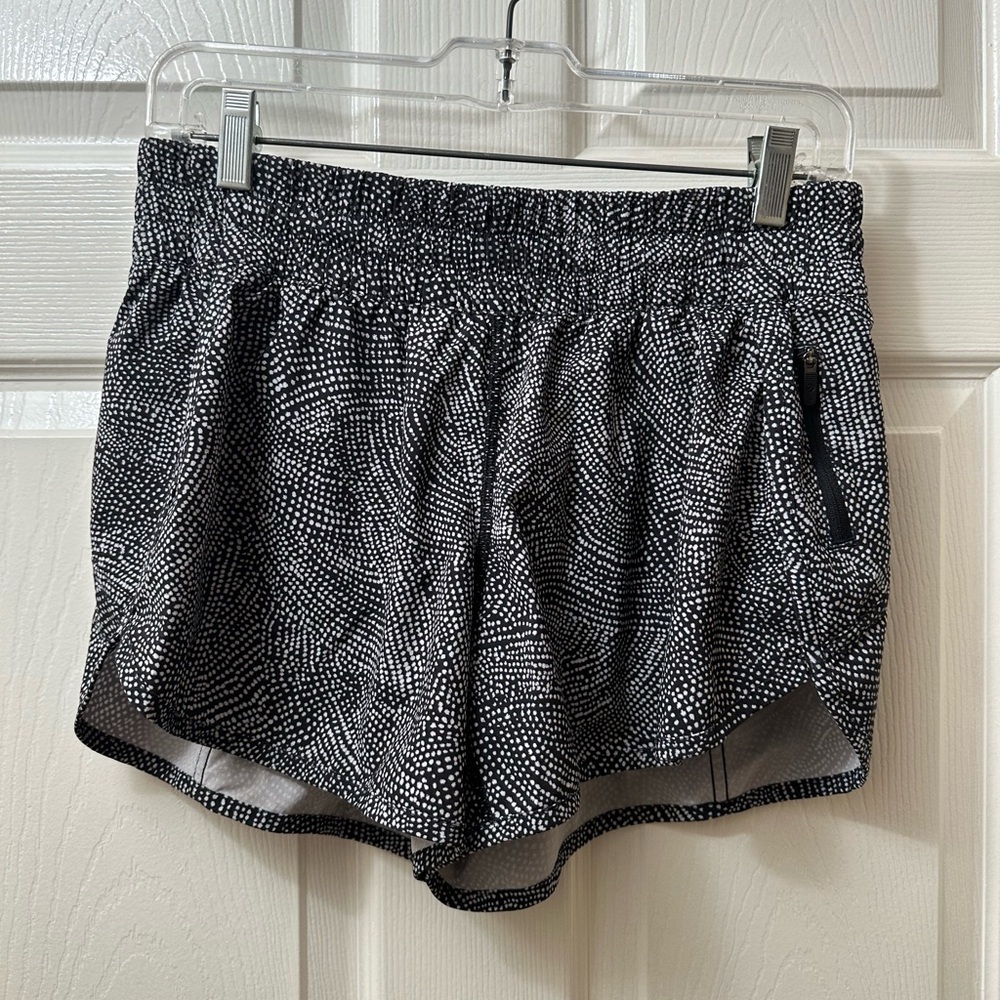 Lulu🍋Tracker Short 4"
Heather Lux Multi Black Size 10